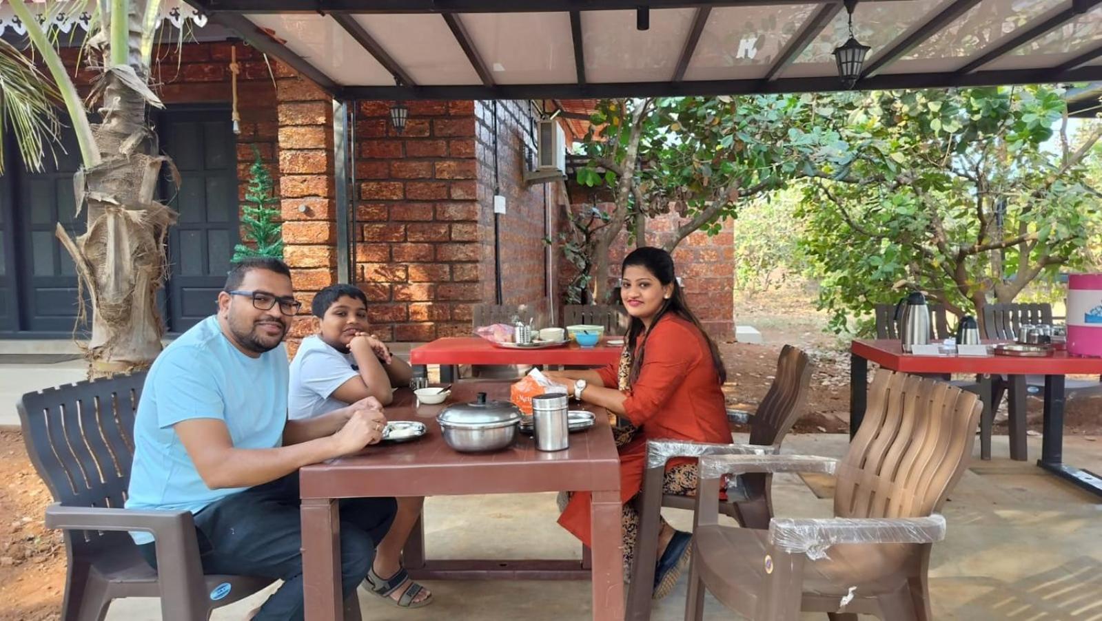 Saka Kadams Home Stay Guhāgar Dış mekan fotoğraf