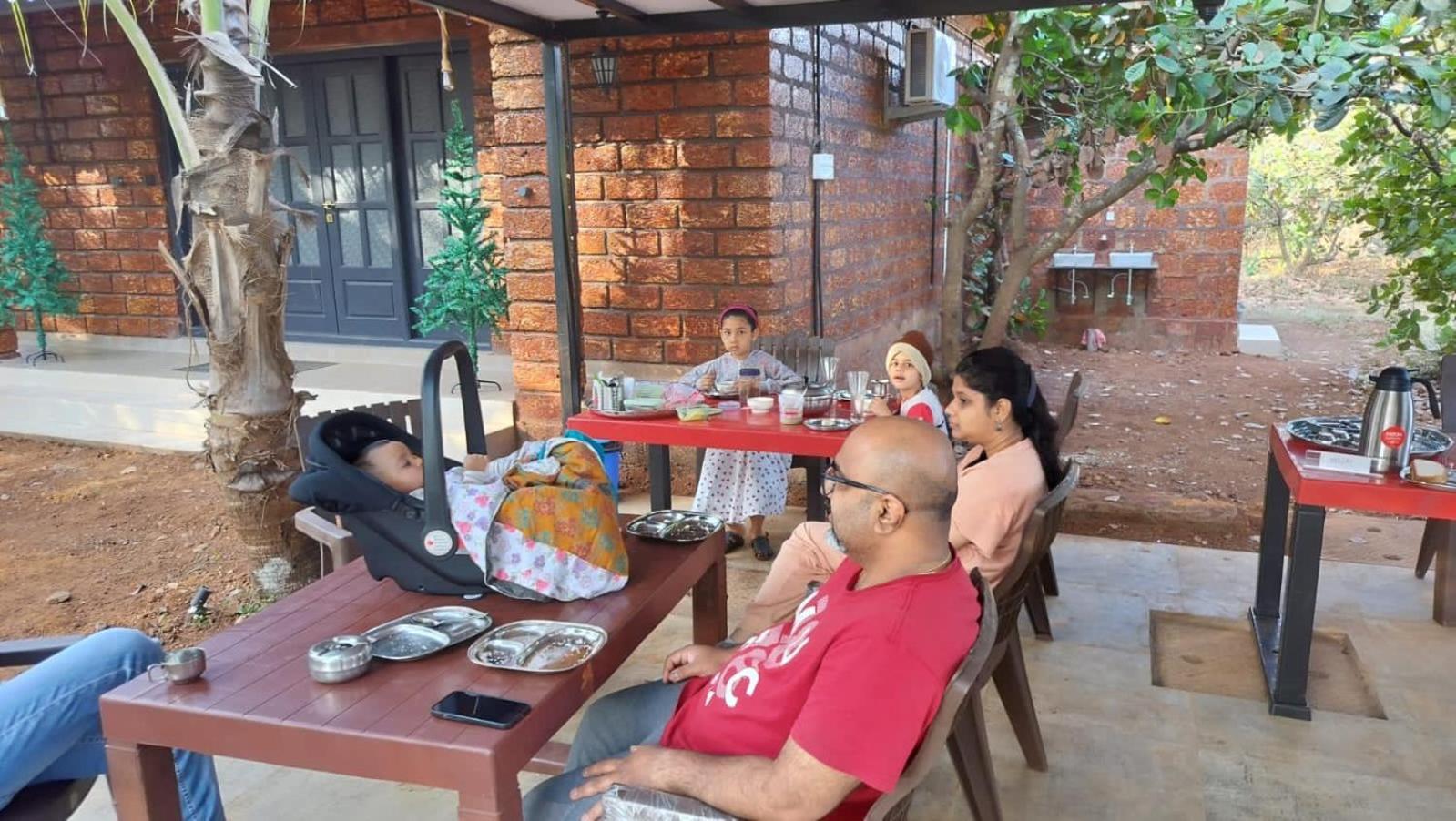 Saka Kadams Home Stay Guhāgar Dış mekan fotoğraf